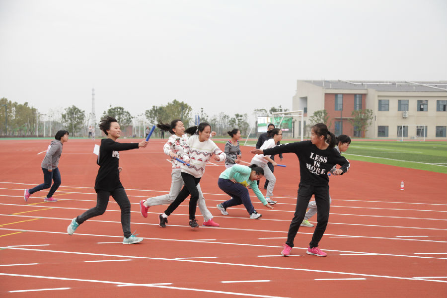 同欣橡膠跑道助力銅陵一中西湖校區第55屆田徑運動會