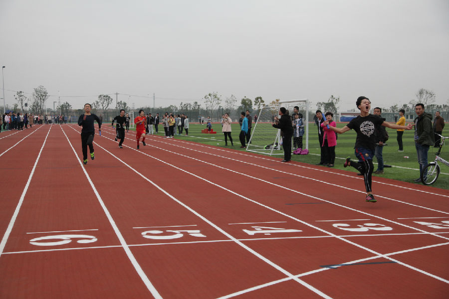 同欣橡膠跑道助力銅陵一中西湖校區第55屆田徑運動會